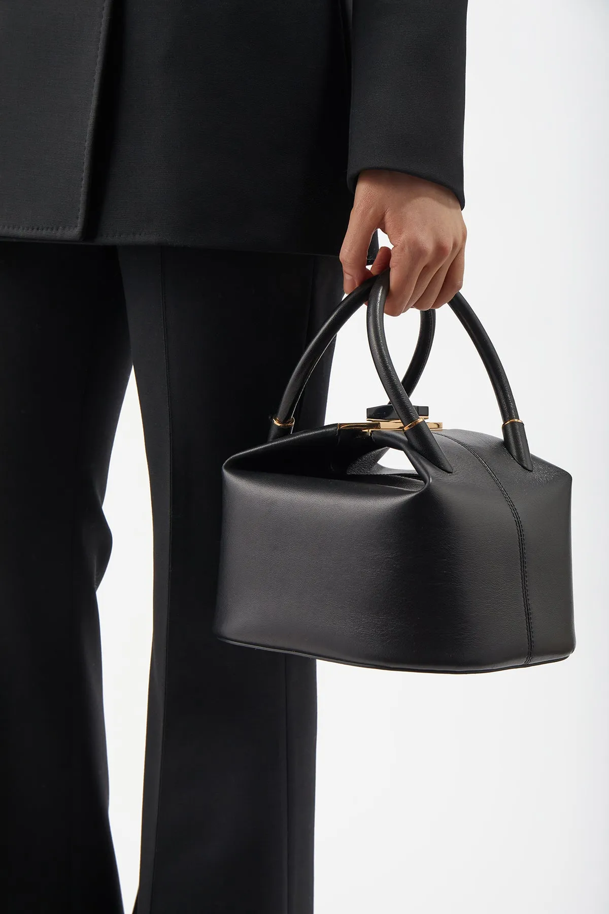 Baez Bag in Black Nappa Leather