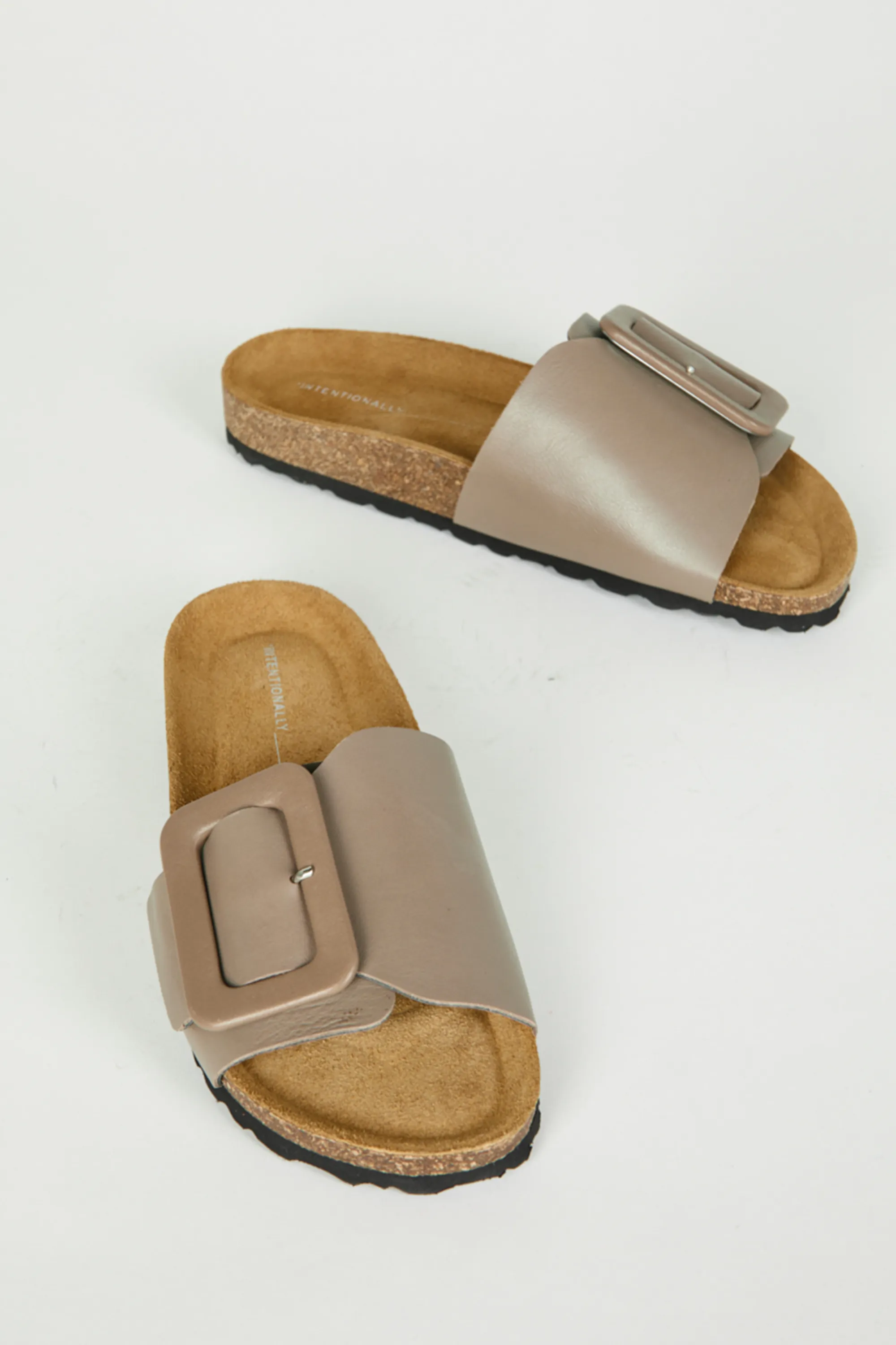 CLARICE SANDAL