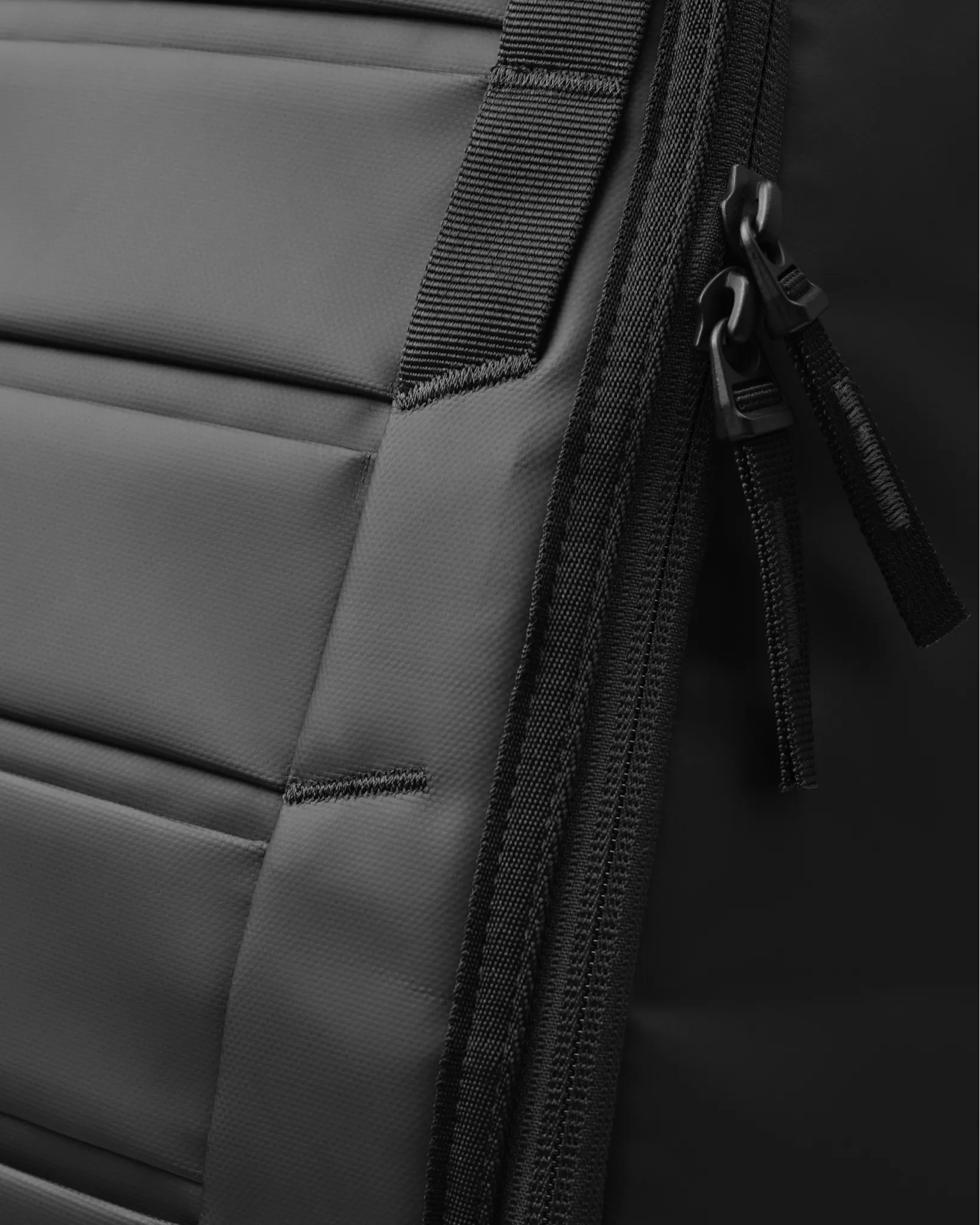 DB Journey Hugger Backpack 30L