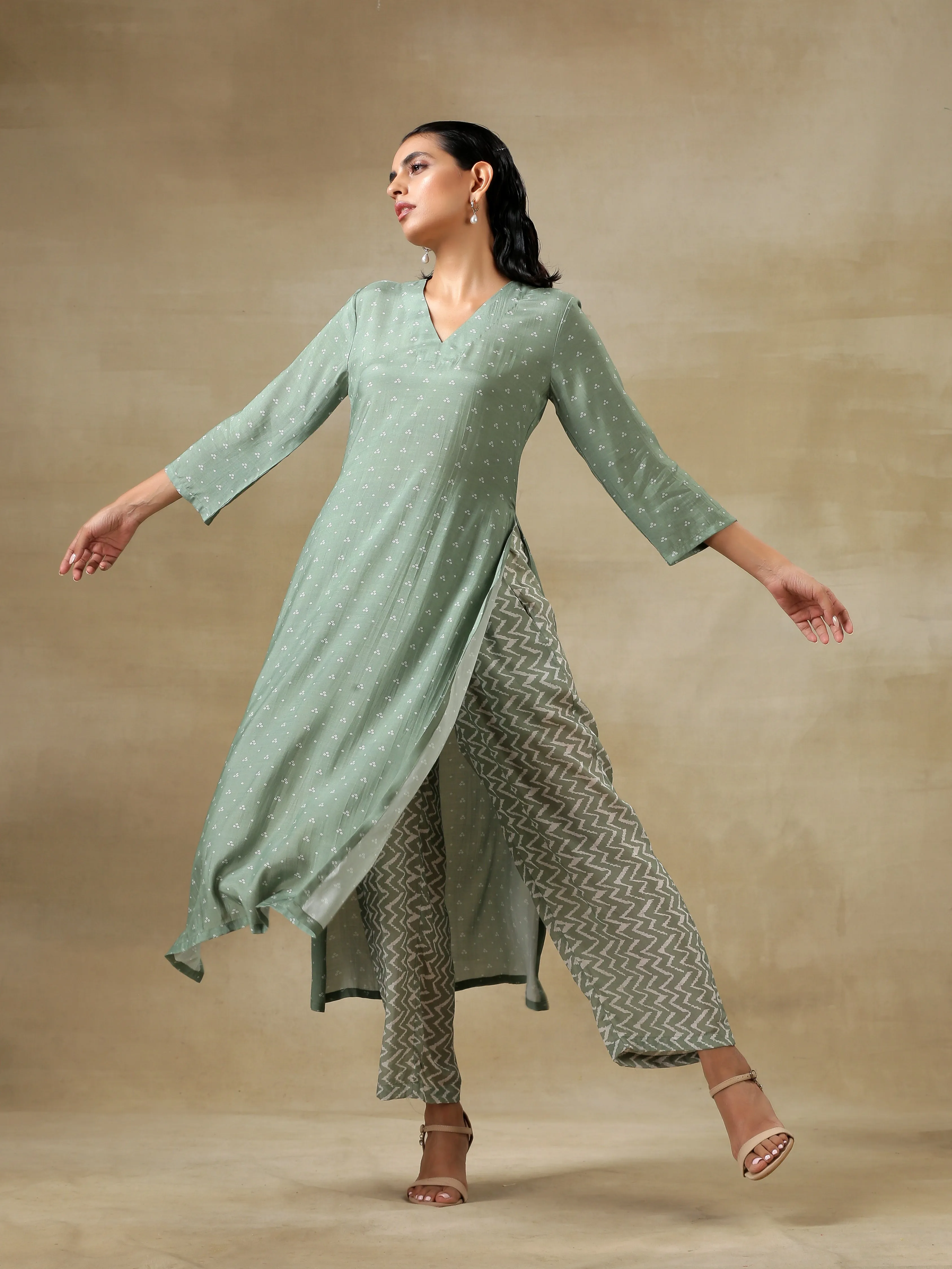 Light Green Bandhani Printed Silk High Slit Kurta Pant Set