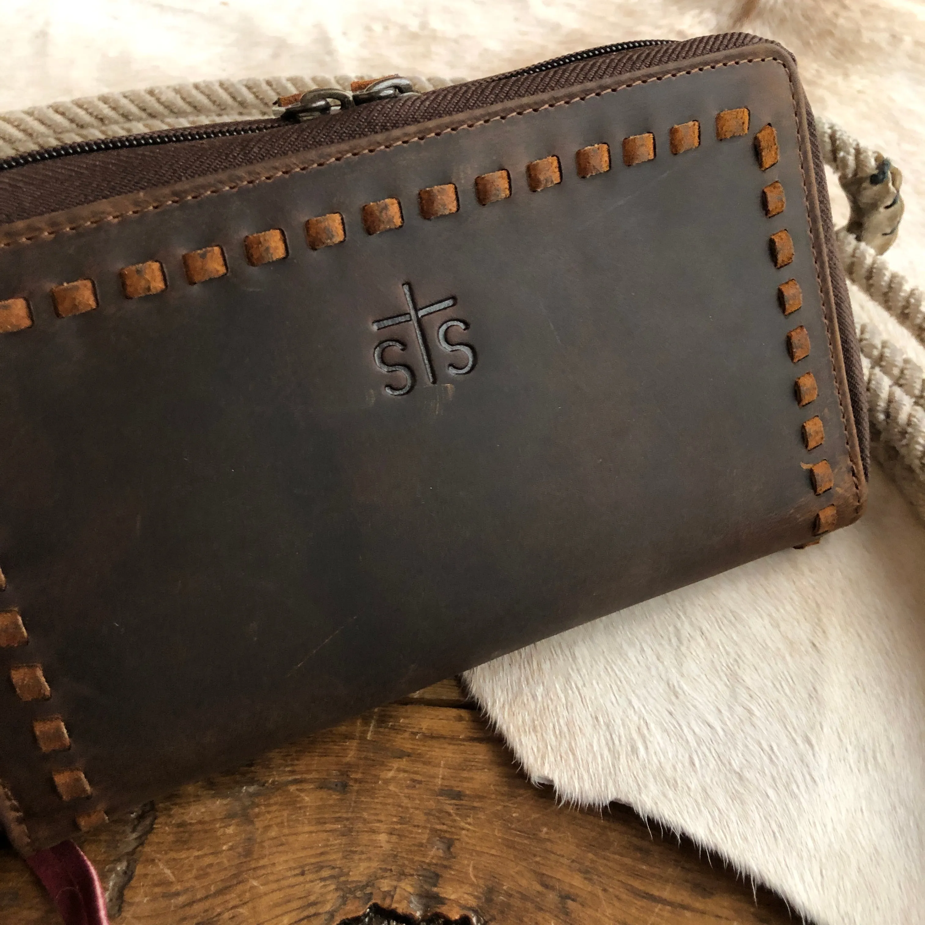 Nocona Organizer Wallet